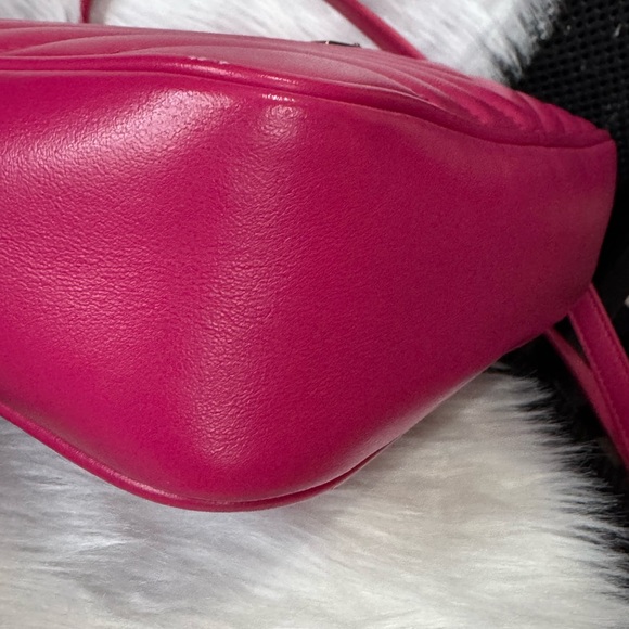 ❌❌SOLD❌❌YSL Calfskin Matelasse Monogram Lou Camera Bag Bright Pink - Picture 3 of 6